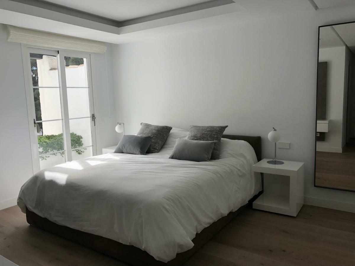 Modern Apartment Puente Romano Marbella Exterior photo