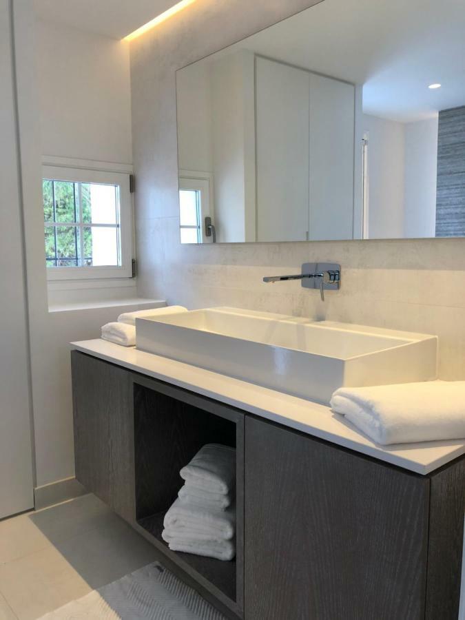 Modern Apartment Puente Romano Marbella Exterior photo