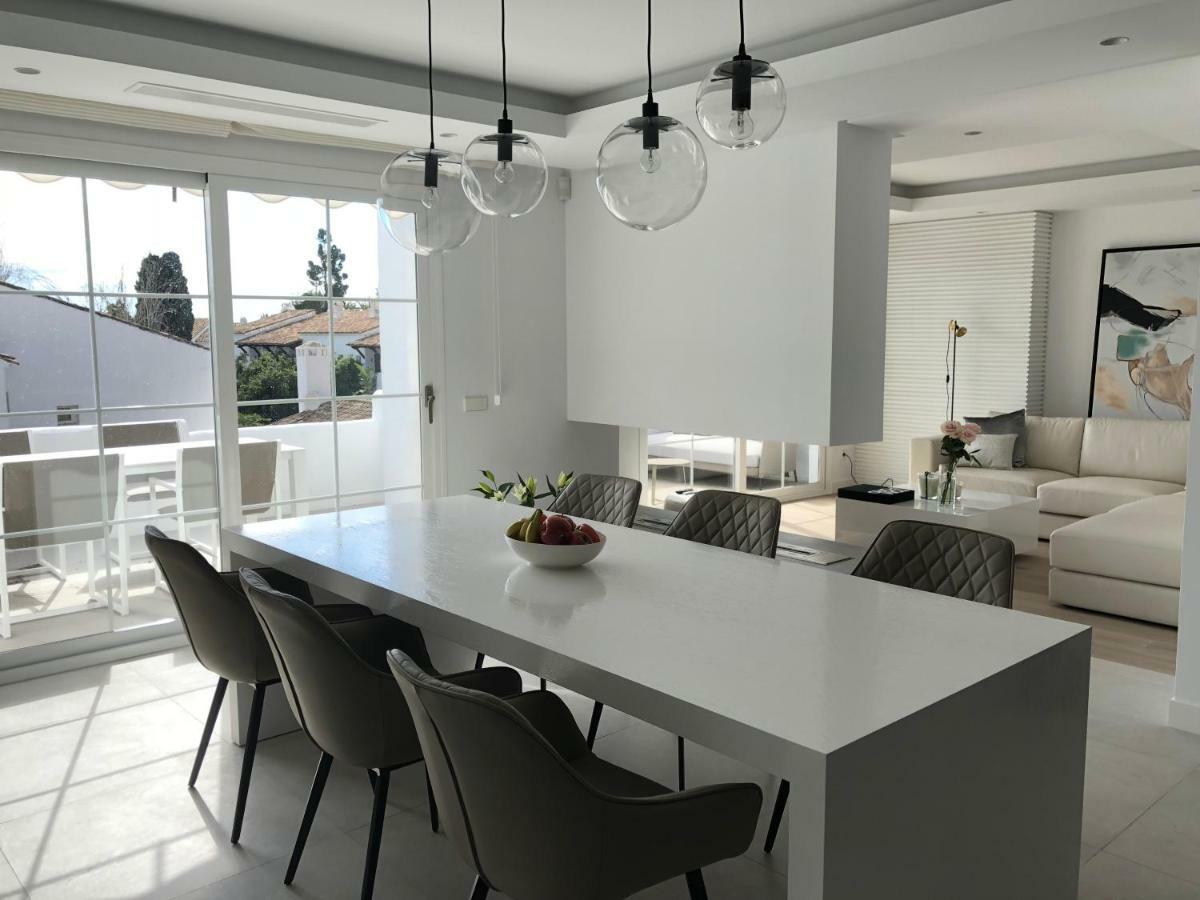 Modern Apartment Puente Romano Marbella Exterior photo